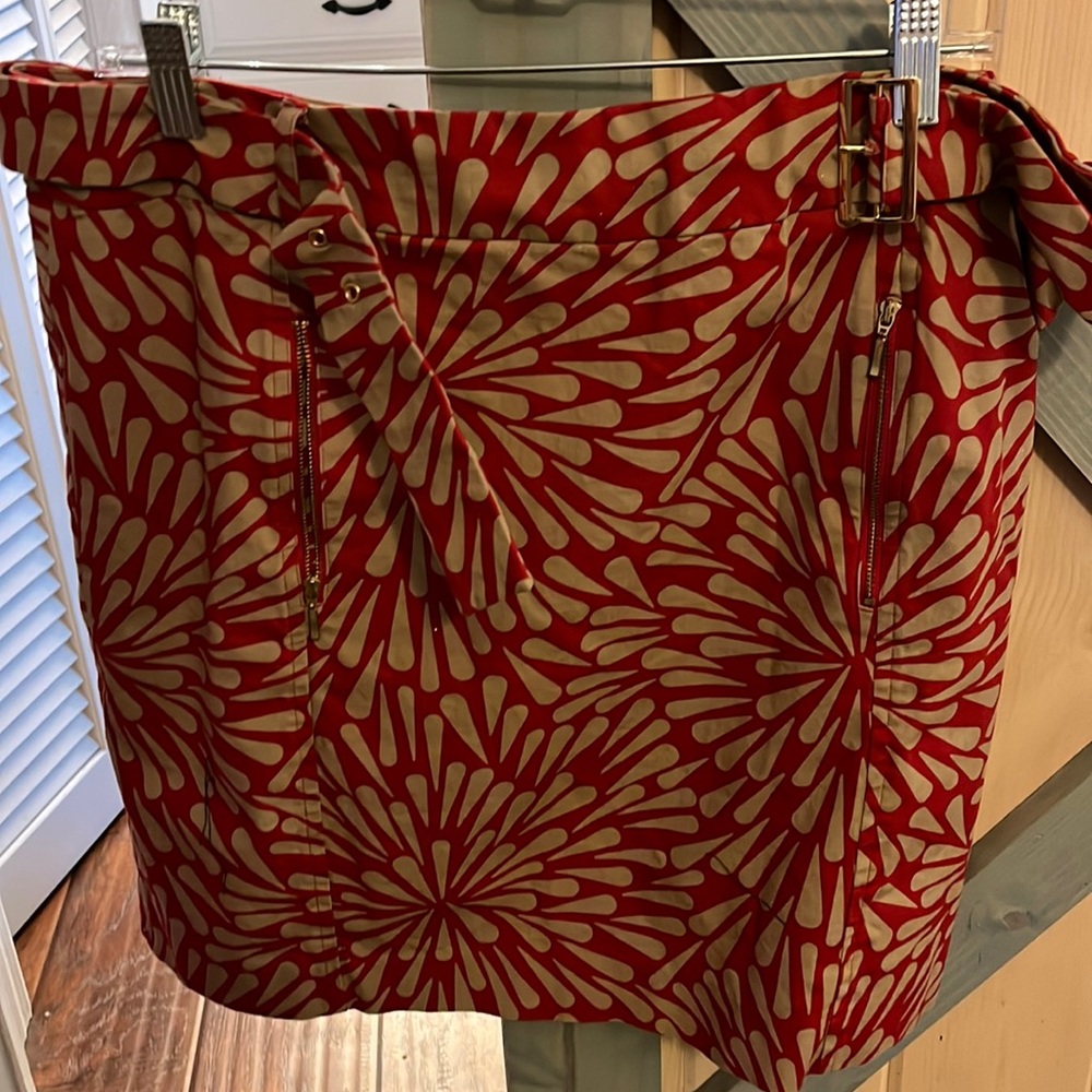 Khaki and red size 14 skirt with pockets Talbots